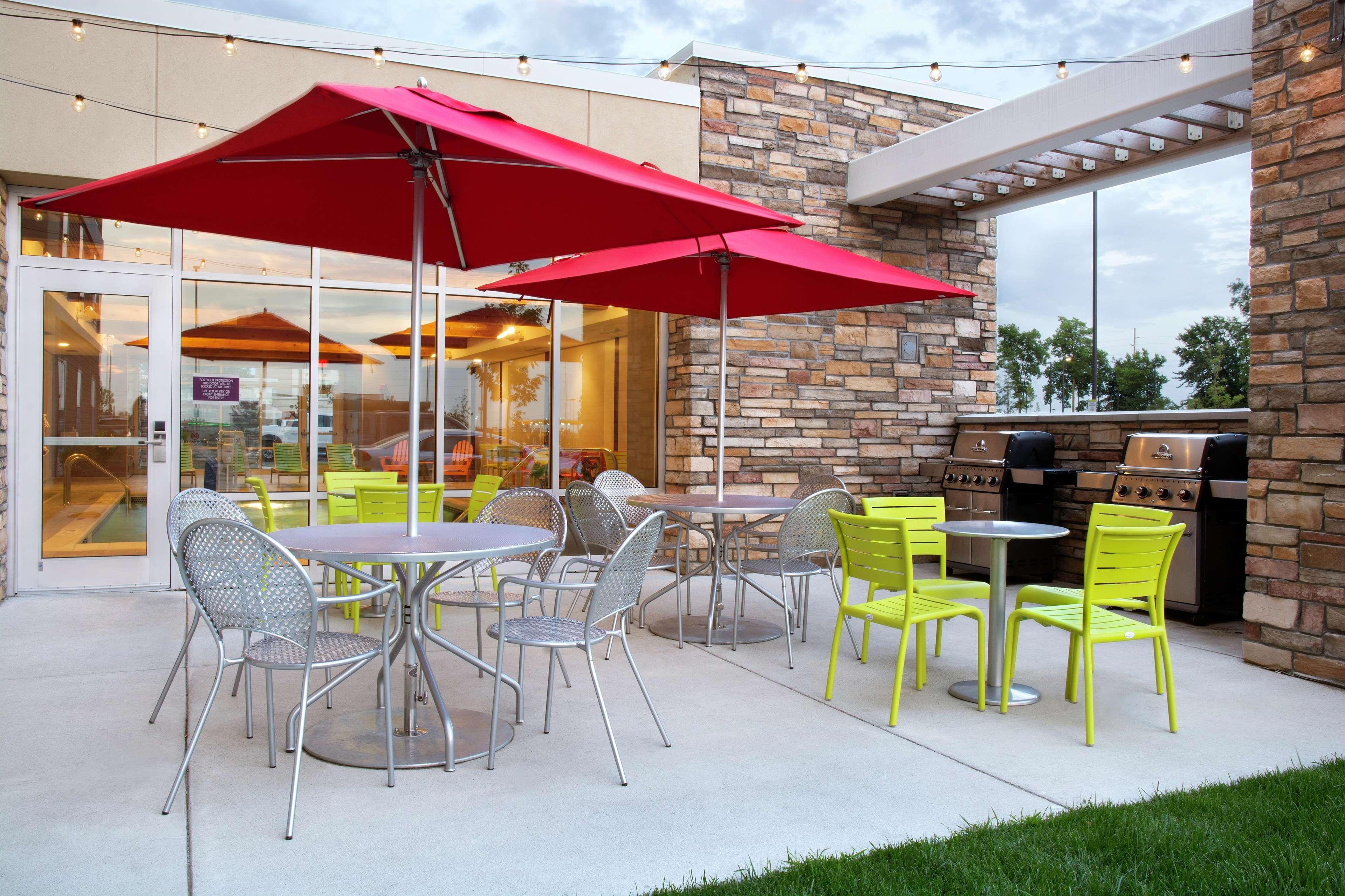 Home2 Suites By Hilton Indianapolis Greenwood מראה חיצוני תמונה